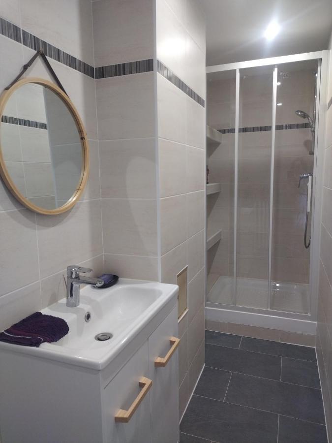 Chambre Au Manoir De L'Onde, Au Bord De L'Yonne, Pres De Sens Villeperrot ภายนอก รูปภาพ